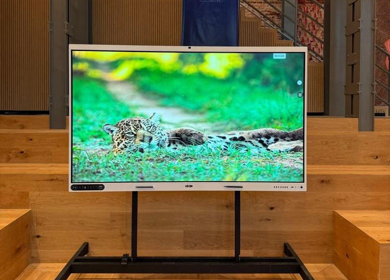 Pantalla interactiva Luxus